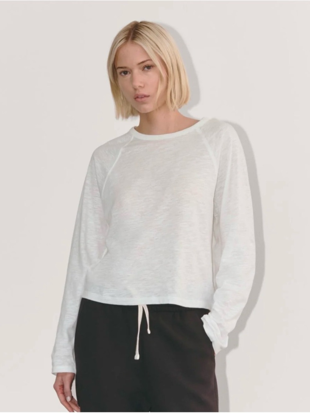 Everlane White Long-Sleeve Crew Tee